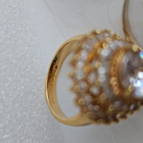 14KT HGE Pear Shape CZ Large Center Stone Heavy Gold Electroplating Coctail Ring - Picture 7 of 8